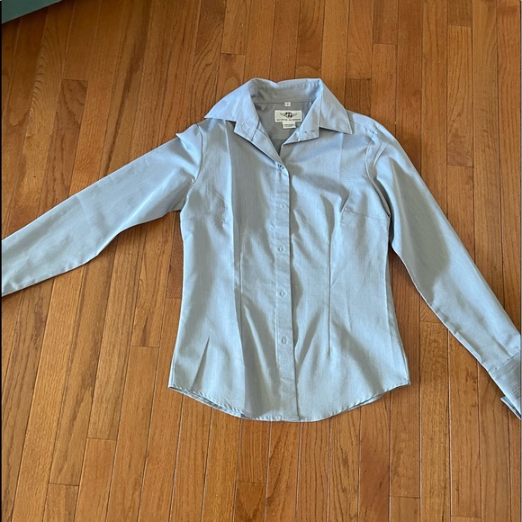 Work shirts - Picture 1 of 3